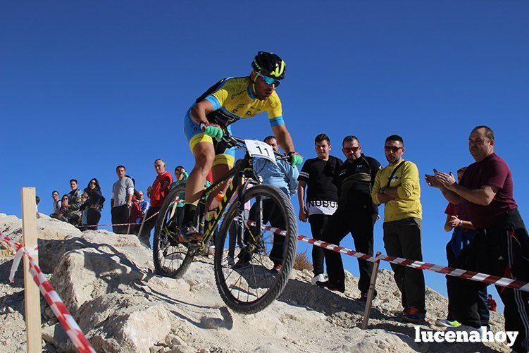 El ciclista gaditano Juan Domínguez y la cordobesa Elena Vilches ganan en Lucena en la primera prueba del I Circuito Provincial de BTT Rally