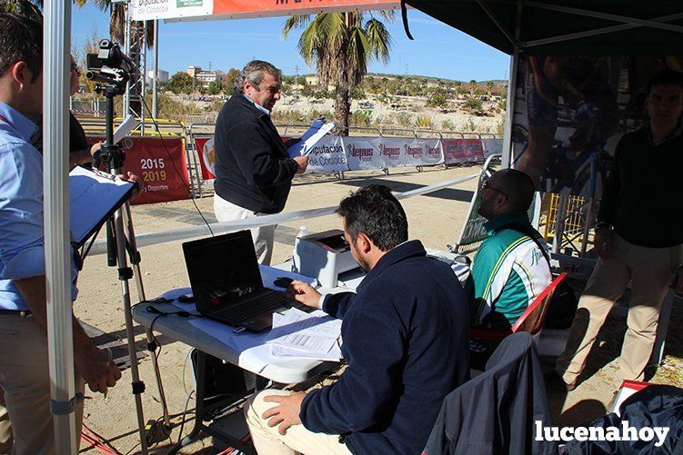 El ciclista gaditano Juan Domínguez y la cordobesa Elena Vilches ganan en Lucena en la primera prueba del I Circuito Provincial de BTT Rally