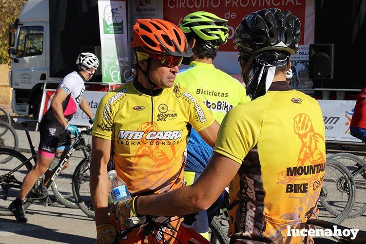 El ciclista gaditano Juan Domínguez y la cordobesa Elena Vilches ganan en Lucena en la primera prueba del I Circuito Provincial de BTT Rally