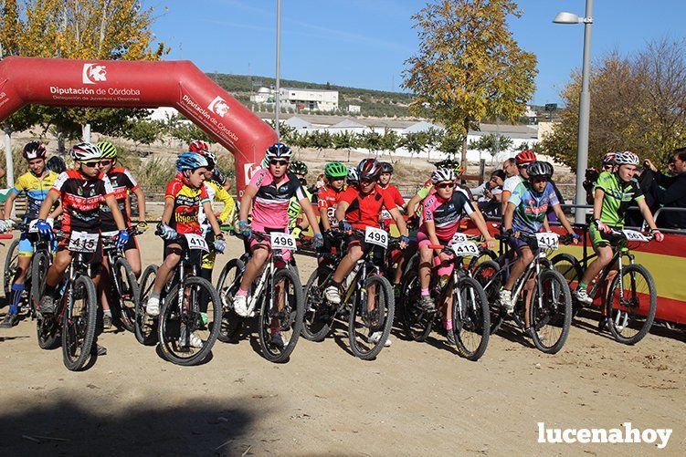 El ciclista gaditano Juan Domínguez y la cordobesa Elena Vilches ganan en Lucena en la primera prueba del I Circuito Provincial de BTT Rally El ciclista gaditano Juan Domínguez y la cordobesa Elena Vilches ganan en Lucena en la primera prueba del I Circuito Provincial de BTT Rally
