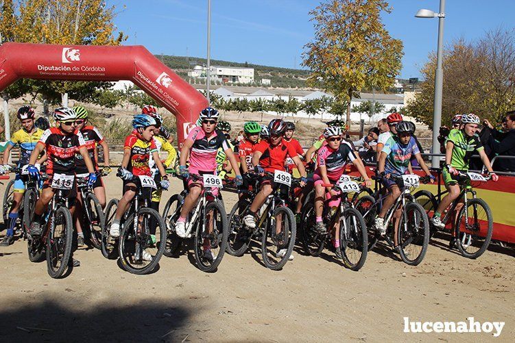 El ciclista gaditano Juan Domínguez y la cordobesa Elena Vilches ganan en Lucena en la primera prueba del I Circuito Provincial de BTT Rally