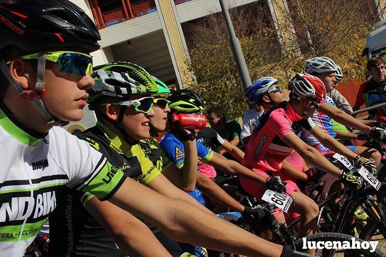 El ciclista gaditano Juan Domínguez y la cordobesa Elena Vilches ganan en Lucena en la primera prueba del I Circuito Provincial de BTT Rally El ciclista gaditano Juan Domínguez y la cordobesa Elena Vilches ganan en Lucena en la primera prueba del I Circuito Provincial de BTT Rally