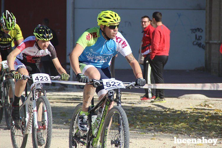 El ciclista gaditano Juan Domínguez y la cordobesa Elena Vilches ganan en Lucena en la primera prueba del I Circuito Provincial de BTT Rally