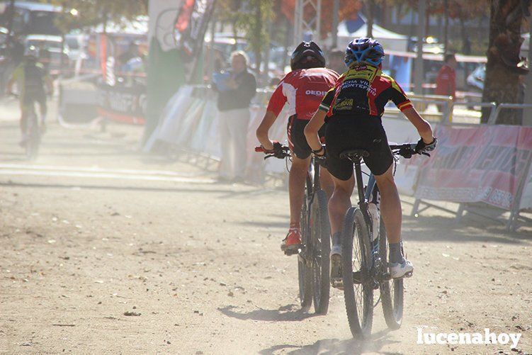 El ciclista gaditano Juan Domínguez y la cordobesa Elena Vilches ganan en Lucena en la primera prueba del I Circuito Provincial de BTT Rally