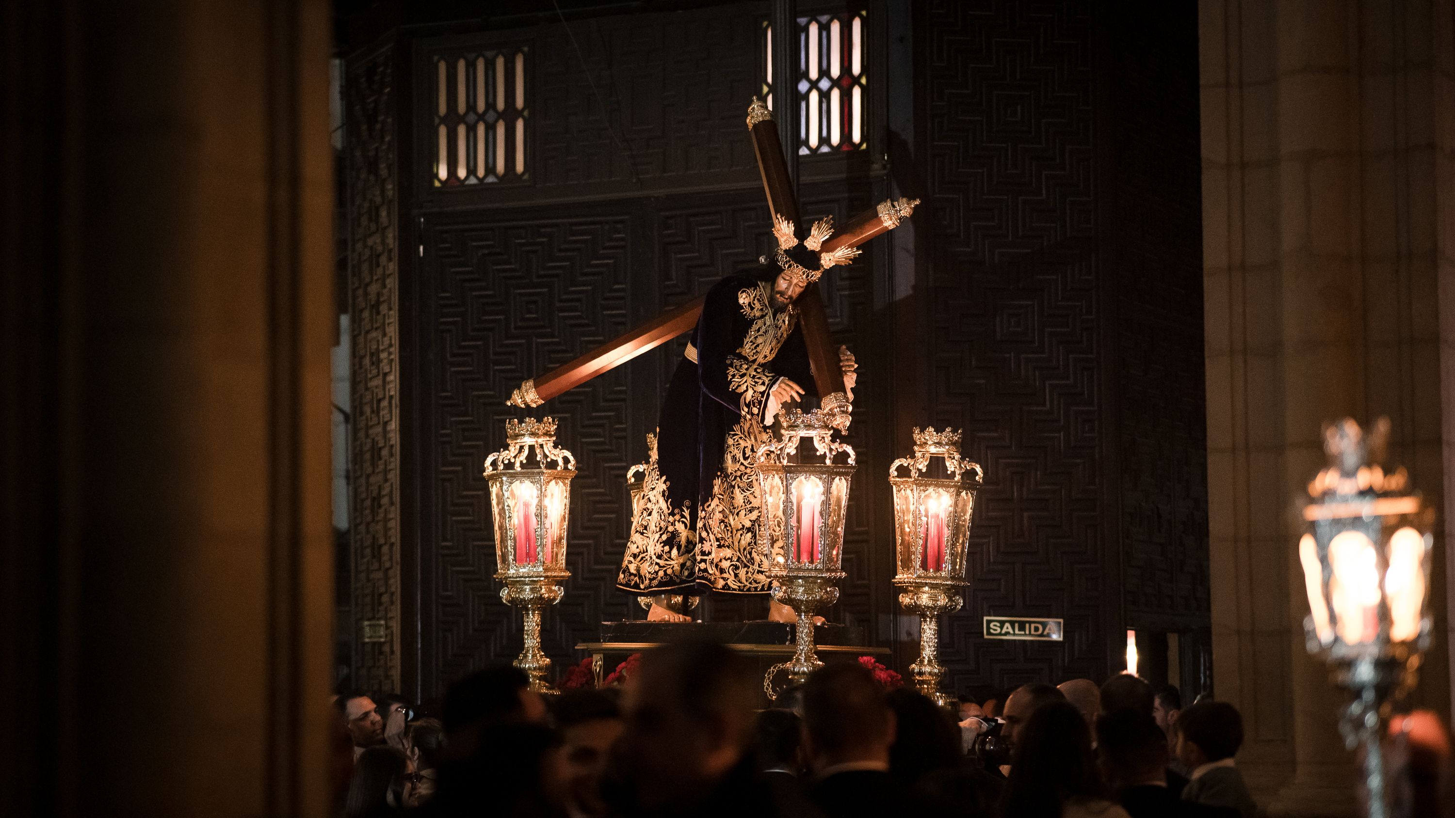 Cuaresma 2026   Viacrucis Amor (1)