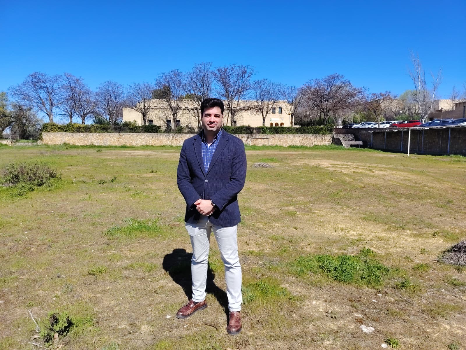 Jesús López, portavoz de Ciudadanos en las instalaciones del antiguo campo de fútbol del complejo De los Santos