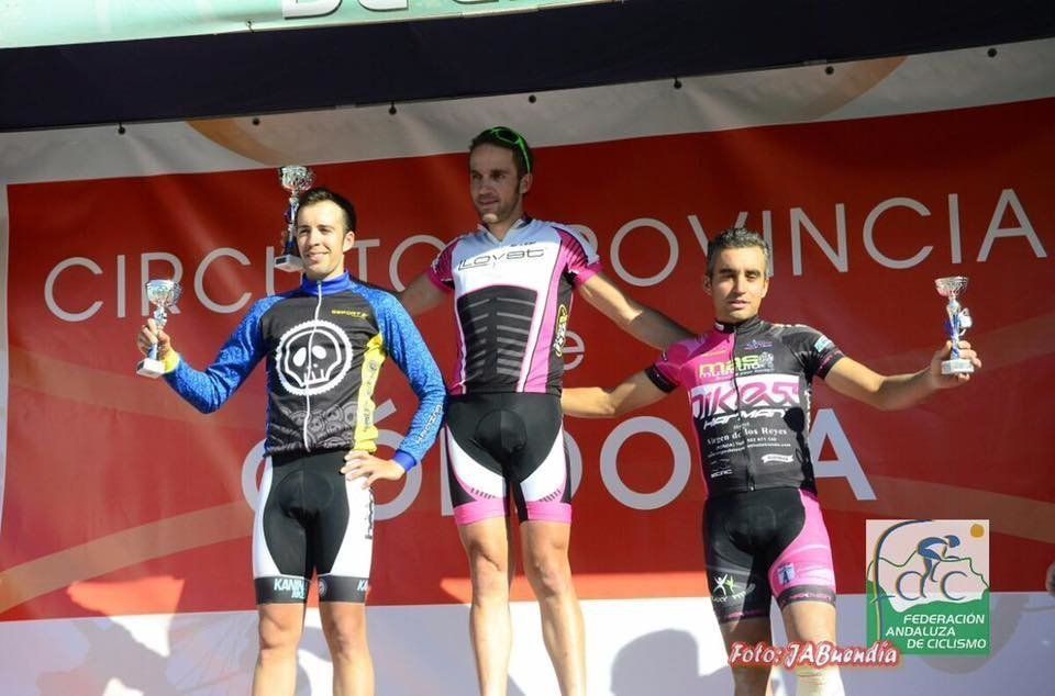El ciclista gaditano Juan Domínguez y la cordobesa Elena Vilches ganan en Lucena en la primera prueba del I Circuito Provincial de BTT Rally