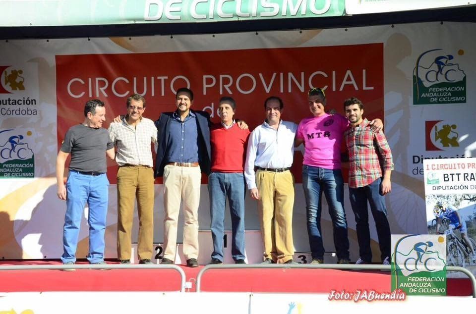 El ciclista gaditano Juan Domínguez y la cordobesa Elena Vilches ganan en Lucena en la primera prueba del I Circuito Provincial de BTT Rally