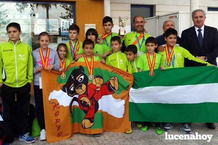  Competidores infantiles y precadetes del Club Koryo de Lucena. 