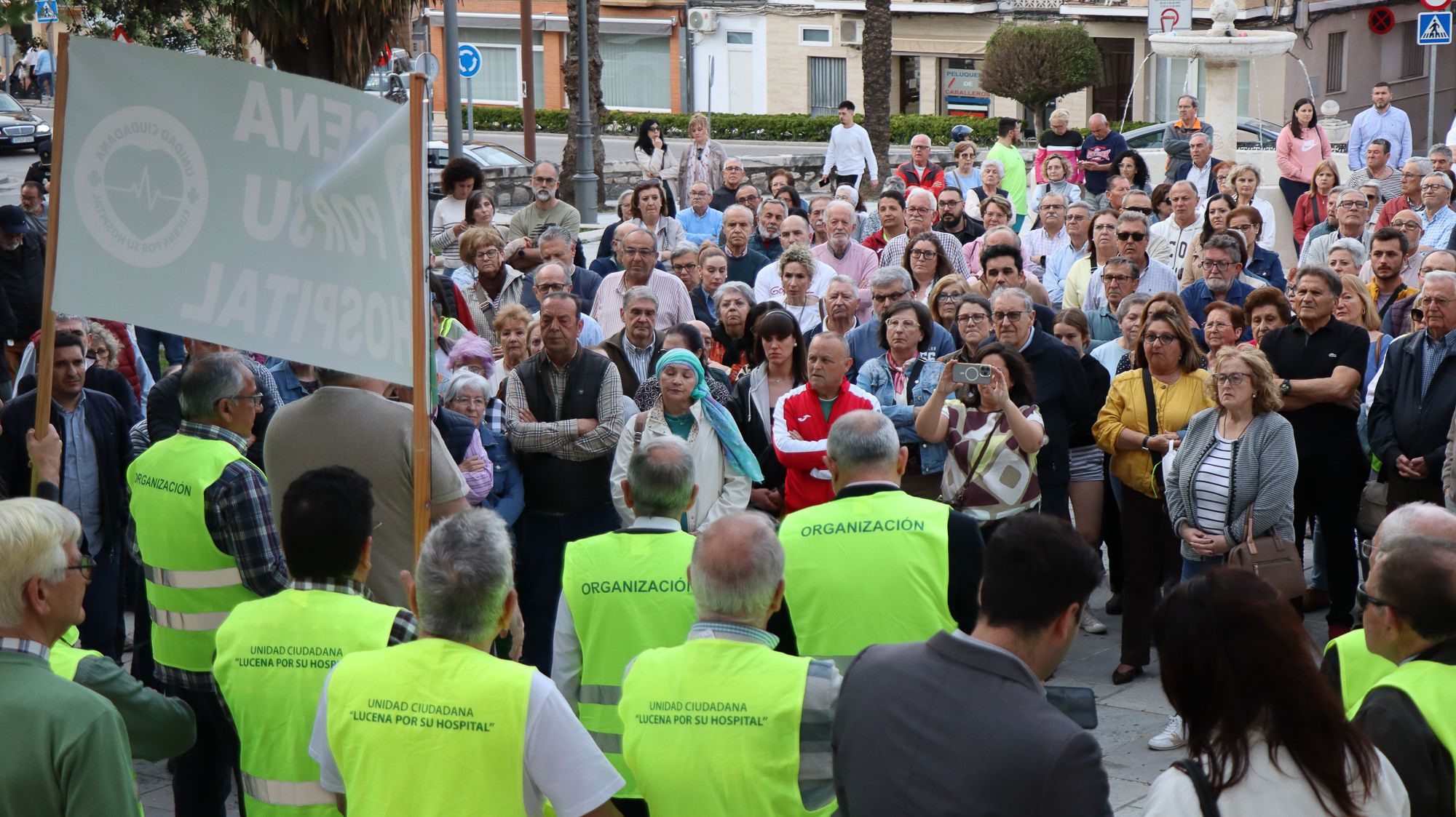 Concentración de la Mesa "Lucena por su Hospital" Concentración de la Mesa "Lucena por su Hospital"