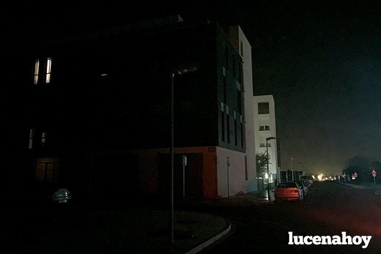A oscuras, así viven los vecinos de la promoción de EPSA en El Zarpazo.jpg A oscuras, así viven los vecinos de la promoción de EPSA en El Zarpazo.jpg