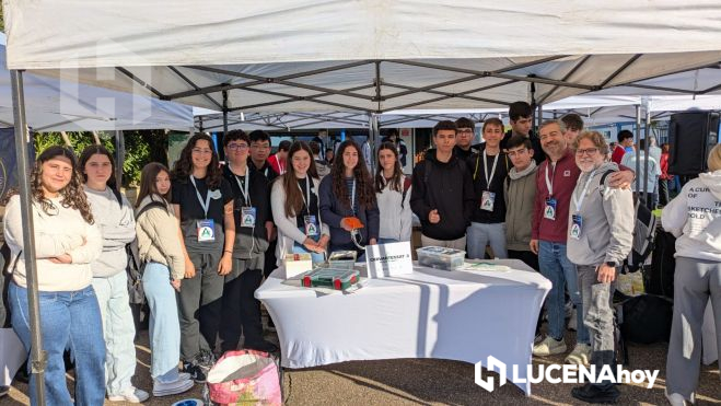 Componentes de los dos equipos lucentinos participantes en la fase final del programa CanSat de la Agencia Espacial Europea (ESA)