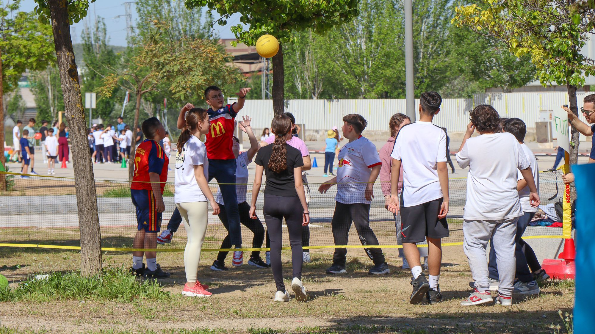 Día Educación Física en la Calle 32