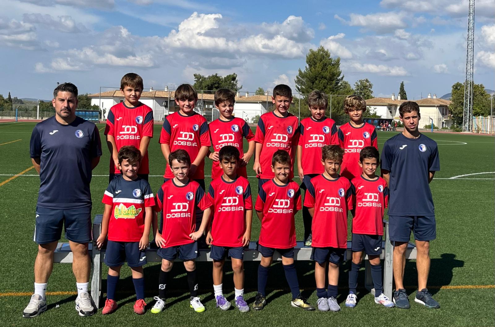 Plantilla y ucerpo técnico del Prebanjamín del CD Lucecor. Foto: Fernando Burgos