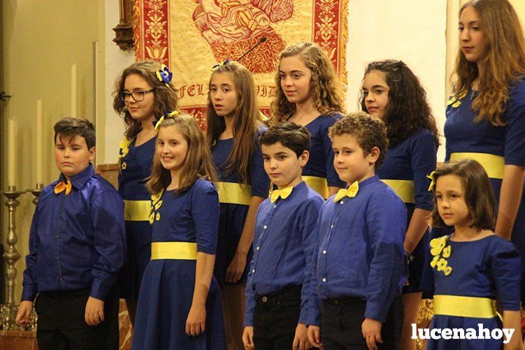 Foto Galería: Magistral concierto de Navidad de la Orquesta Sinfónica del Conservatorio, la Coral Lucentina y la Escolanía de la EMMD