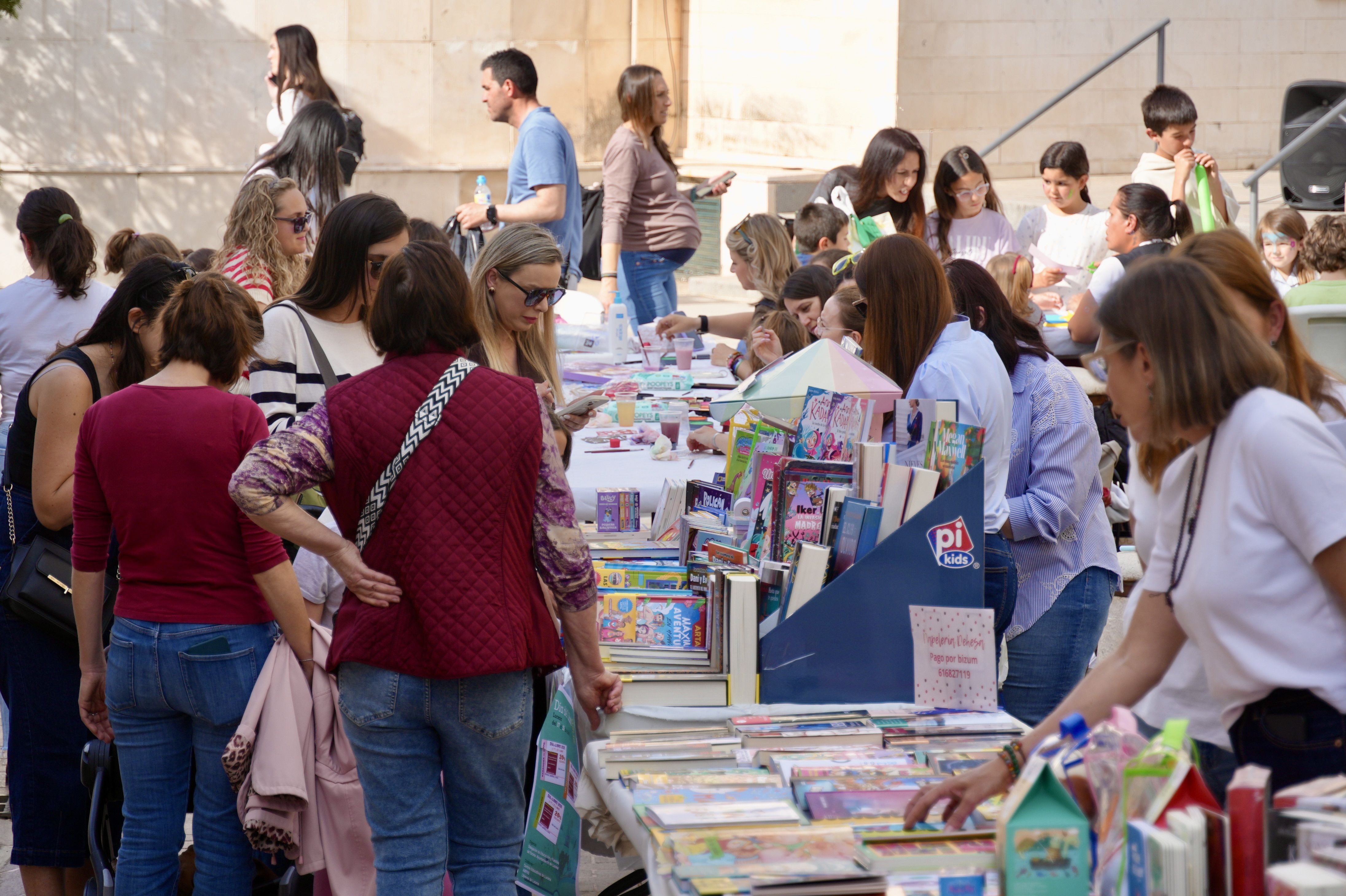 Tarde de Libros en Lucena
