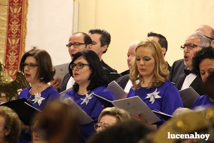 Foto Galería: Magistral concierto de Navidad de la Orquesta Sinfónica del Conservatorio, la Coral Lucentina y la Escolanía de la EMMD