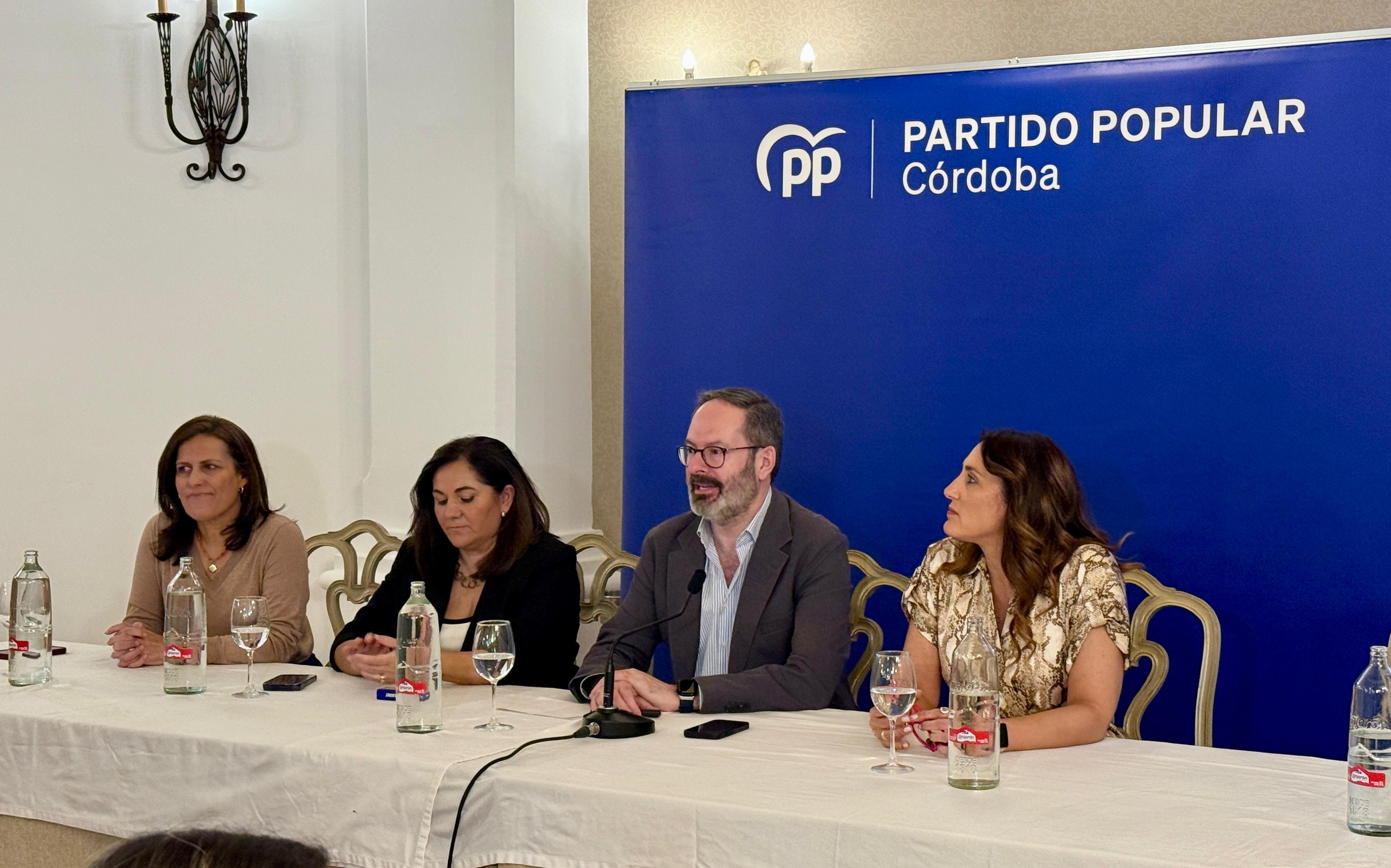 Una imagen de la reunión del PP de la Subbética celebrada esta tarde en el hotel Santo Domingo