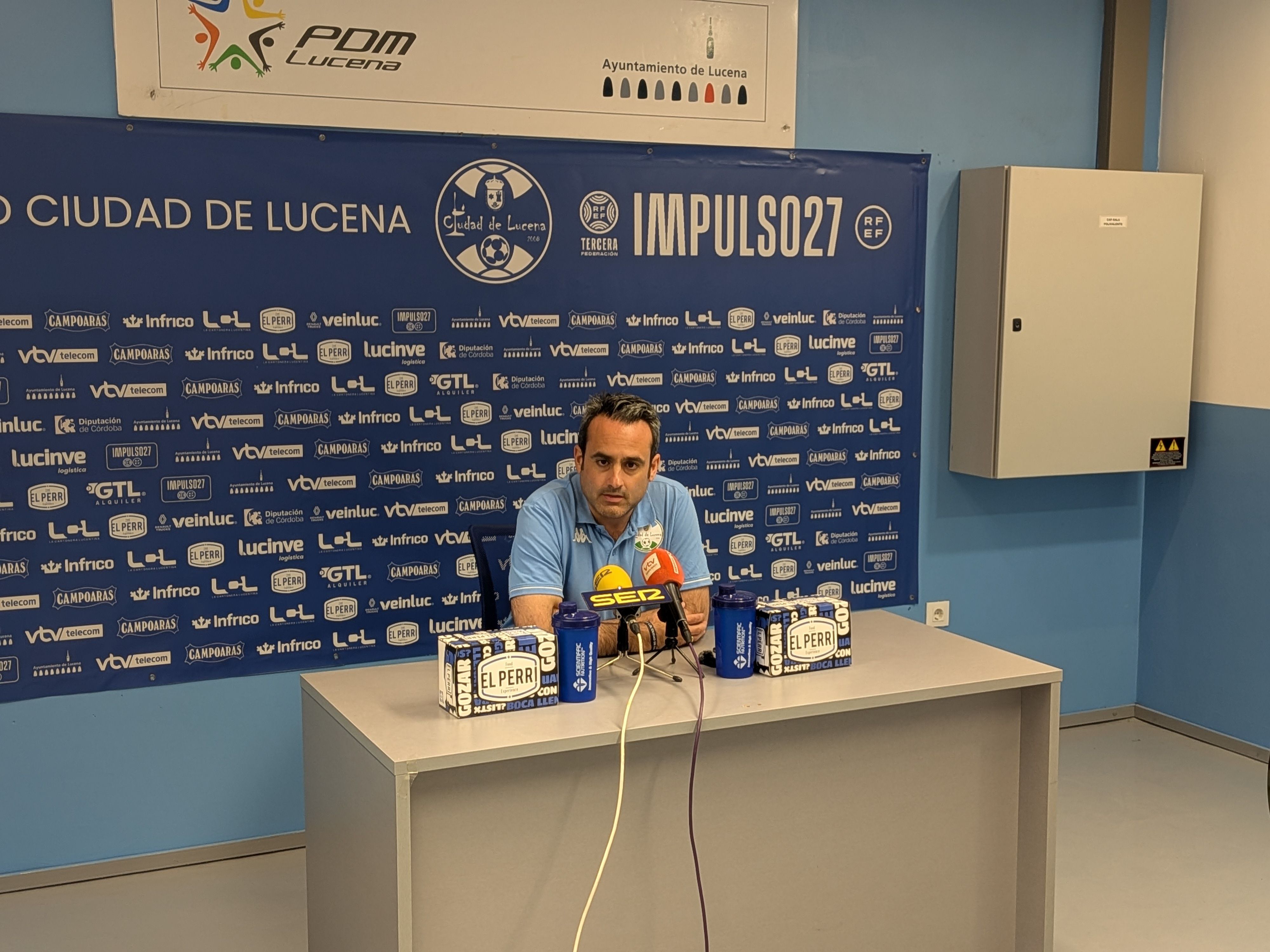 Jorge Torres, presidente del Ciudad de Lucena, en rueda de prensa