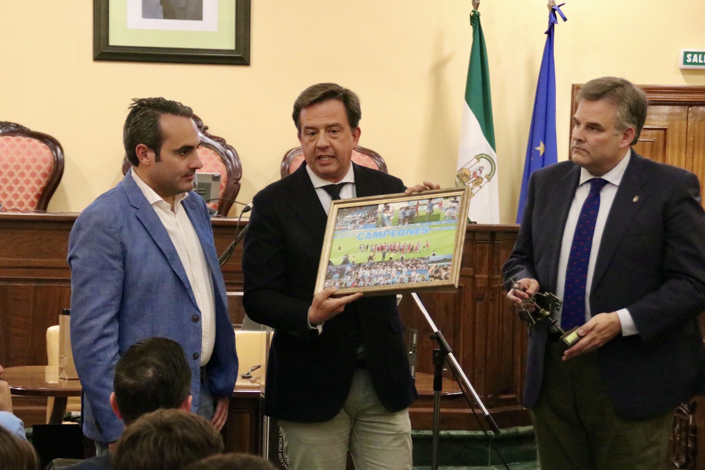 El Ciudad de Lucena celebra el ascenso a 2ª RFEF