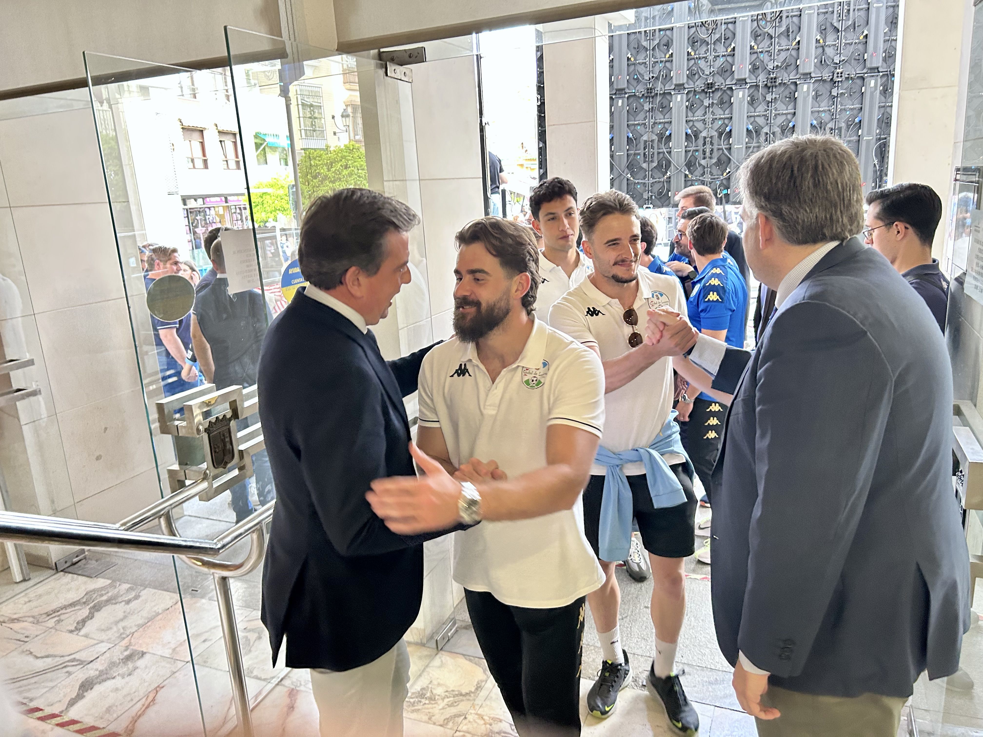 El Ciudad de Lucena celebra el ascenso a 2ª RFEF