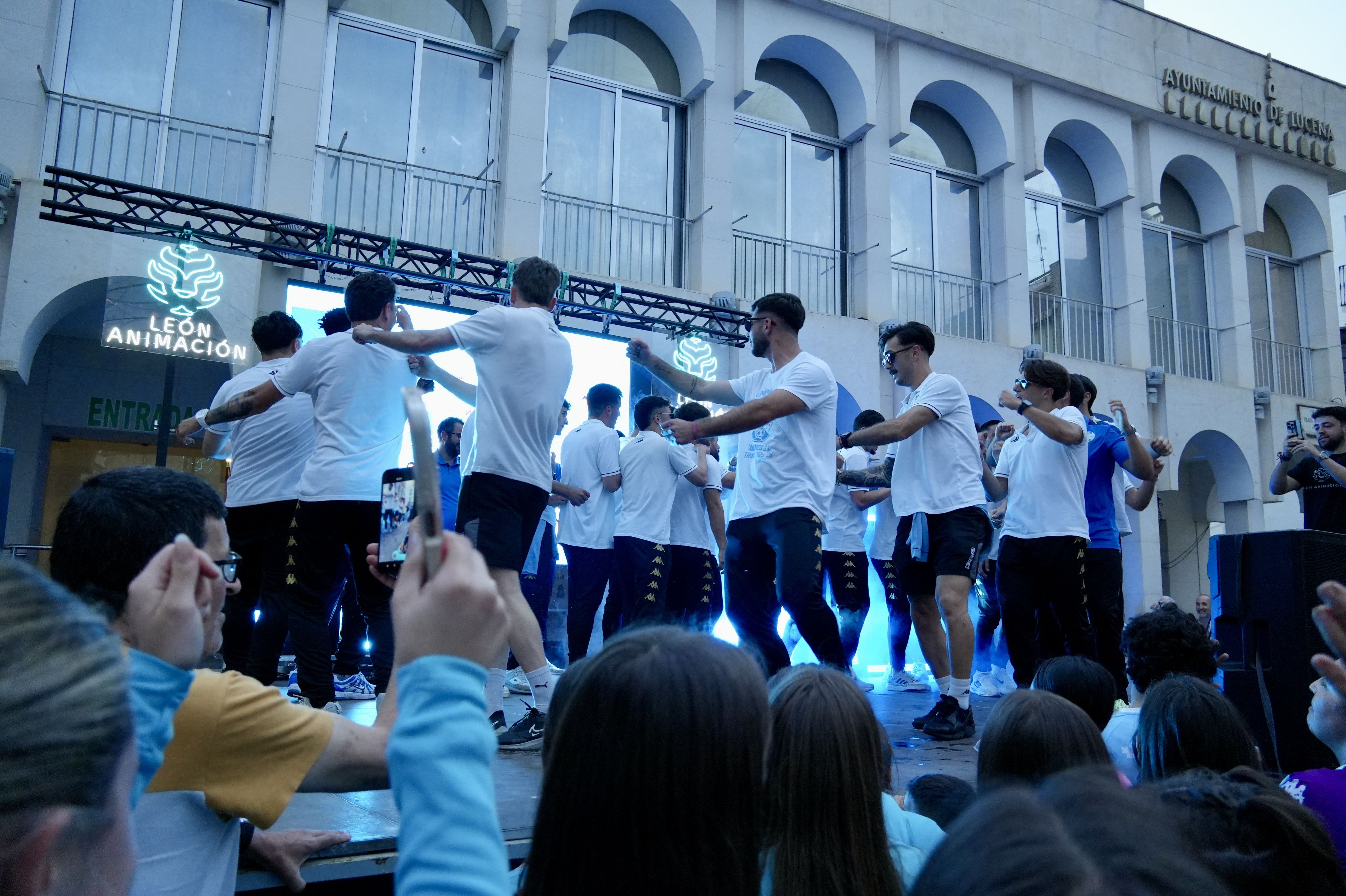El Ciudad de Lucena celebra el ascenso a 2ª RFEF