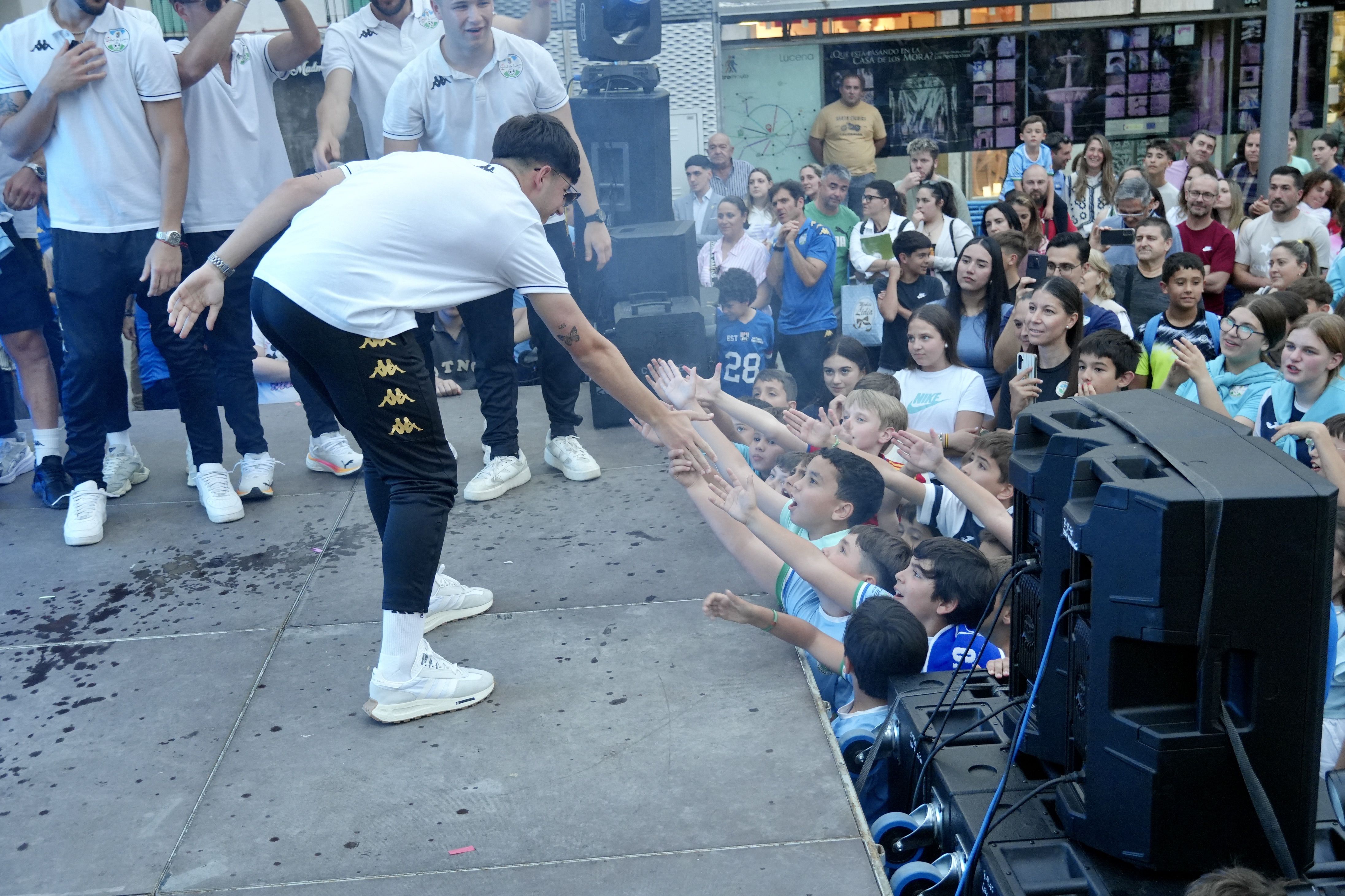 El Ciudad de Lucena celebra el ascenso a 2ª RFEF