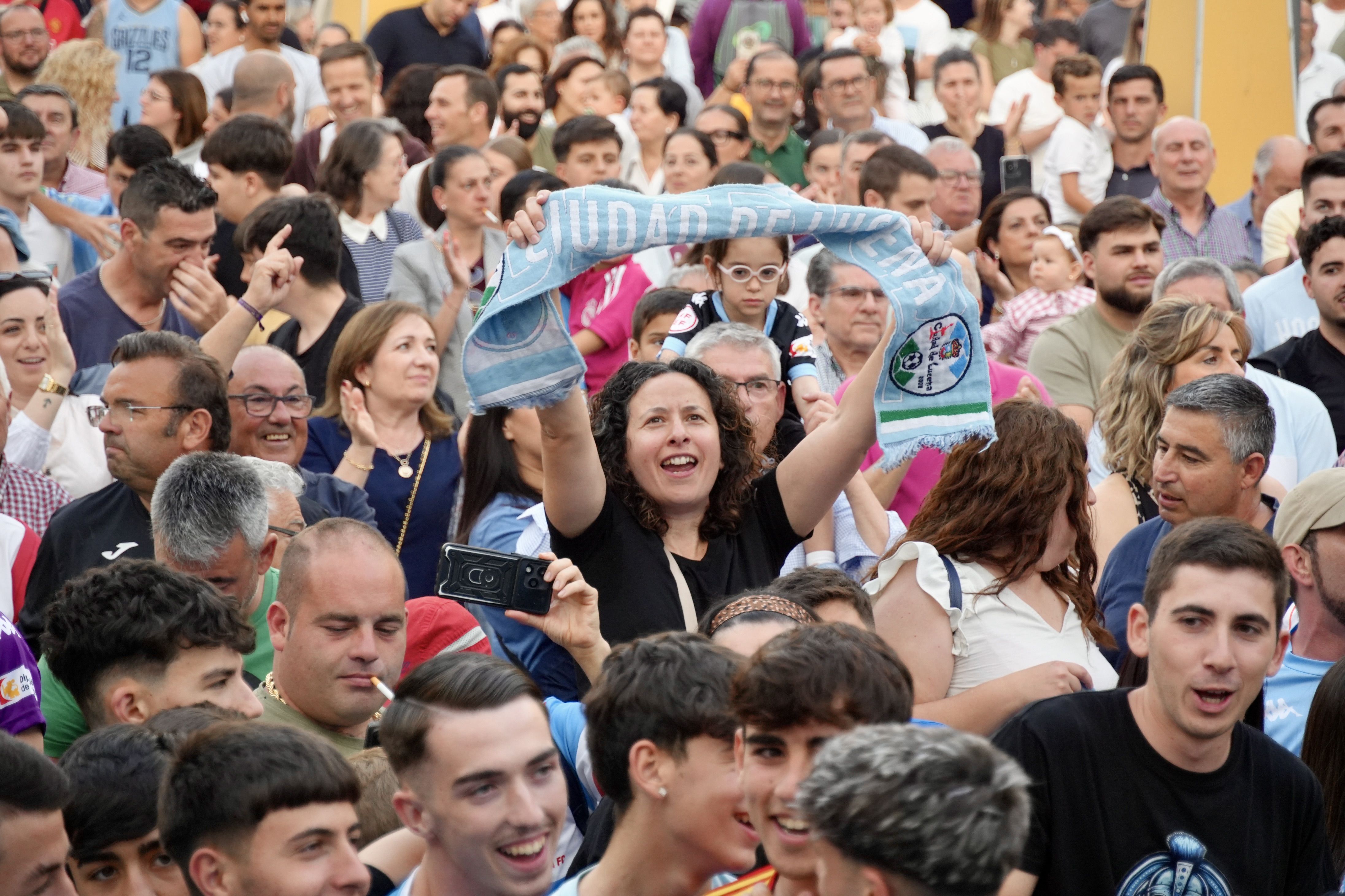 El Ciudad de Lucena celebra el ascenso a 2ª RFEF