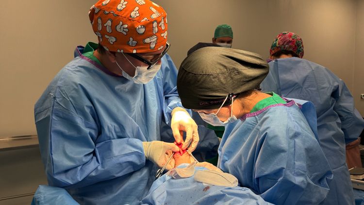 Una intervención quirúrgica en la clínica Cirugía y Biomecánica del Pie Dr. Daniel Torres