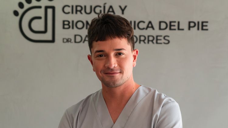 Dr. Daniel Torres