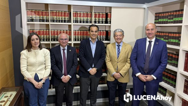 Un instante durante la visita del consejero de Justicia de la Junta, José Antonio Nieto al Ilustre Colegio de Abogados de Lucena.