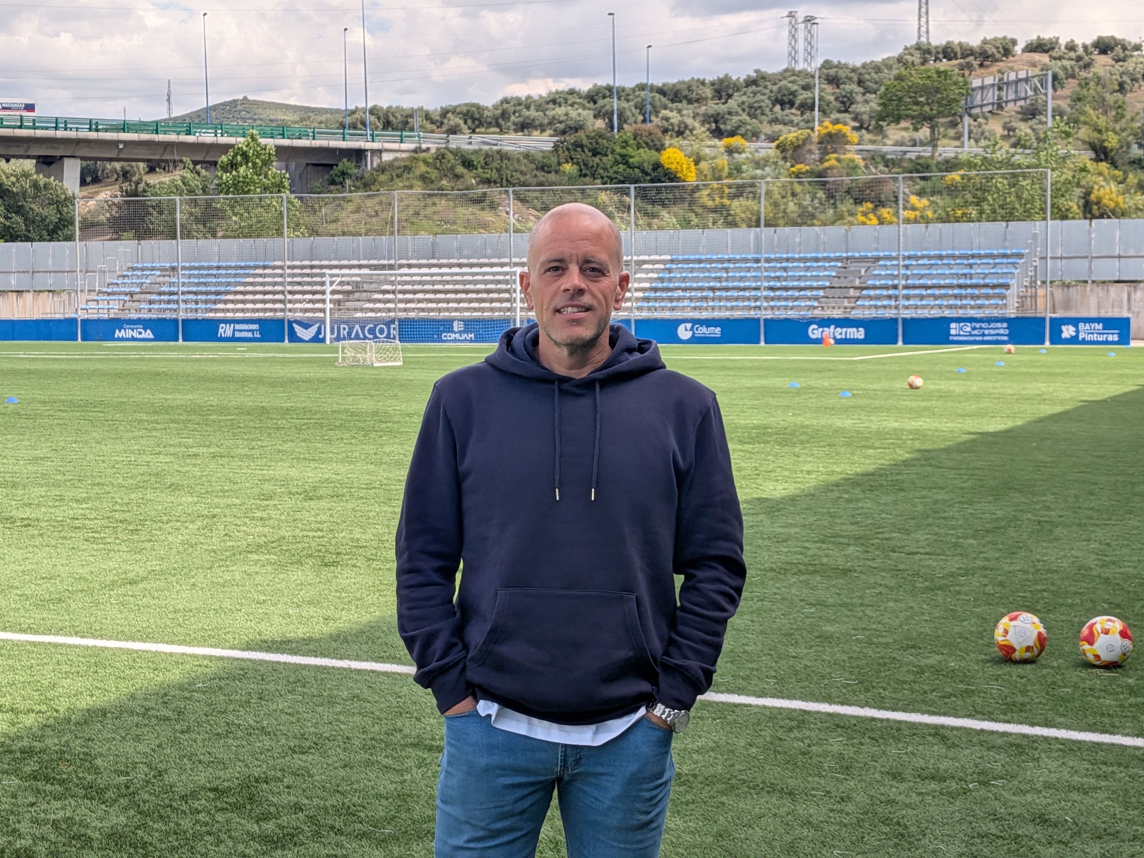 Salvador Serrano, director deportivo del Ciudad de Lucena, durante la entrevista Salvador Serrano, director deportivo del Ciudad de Lucena, durante la entrevista