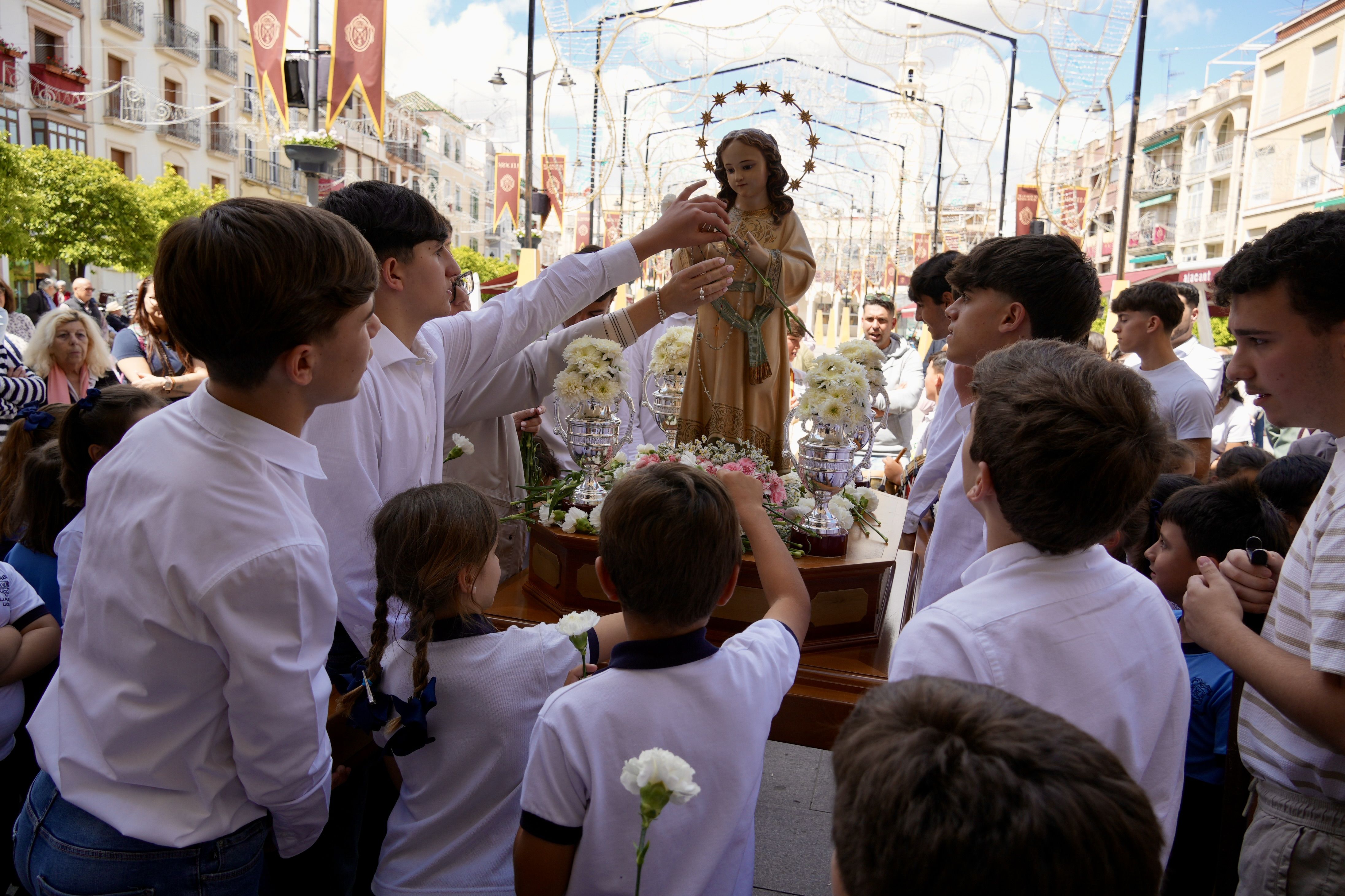 Procesión de la Virgen Niña del Colegio de La Purísima