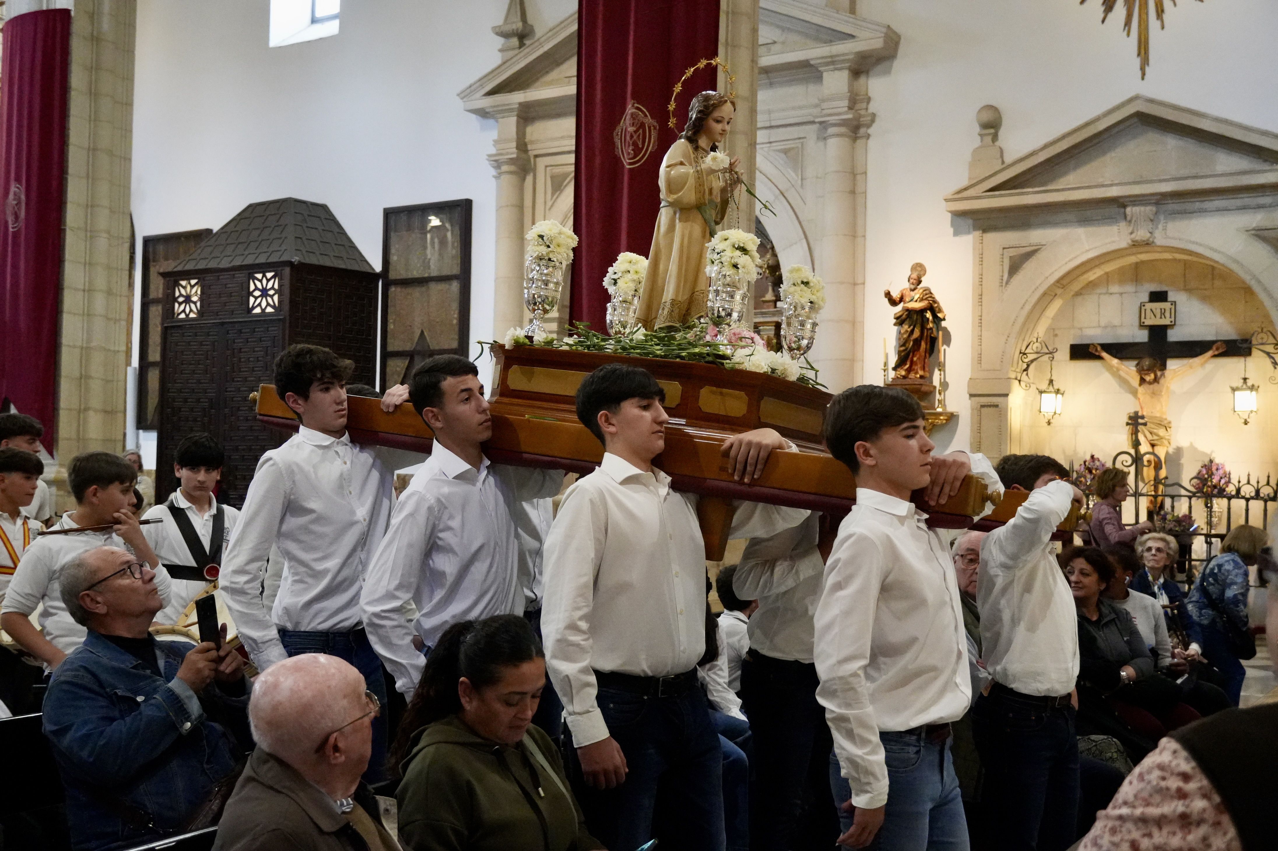 Procesión de la Virgen Niña del Colegio de La Purísima