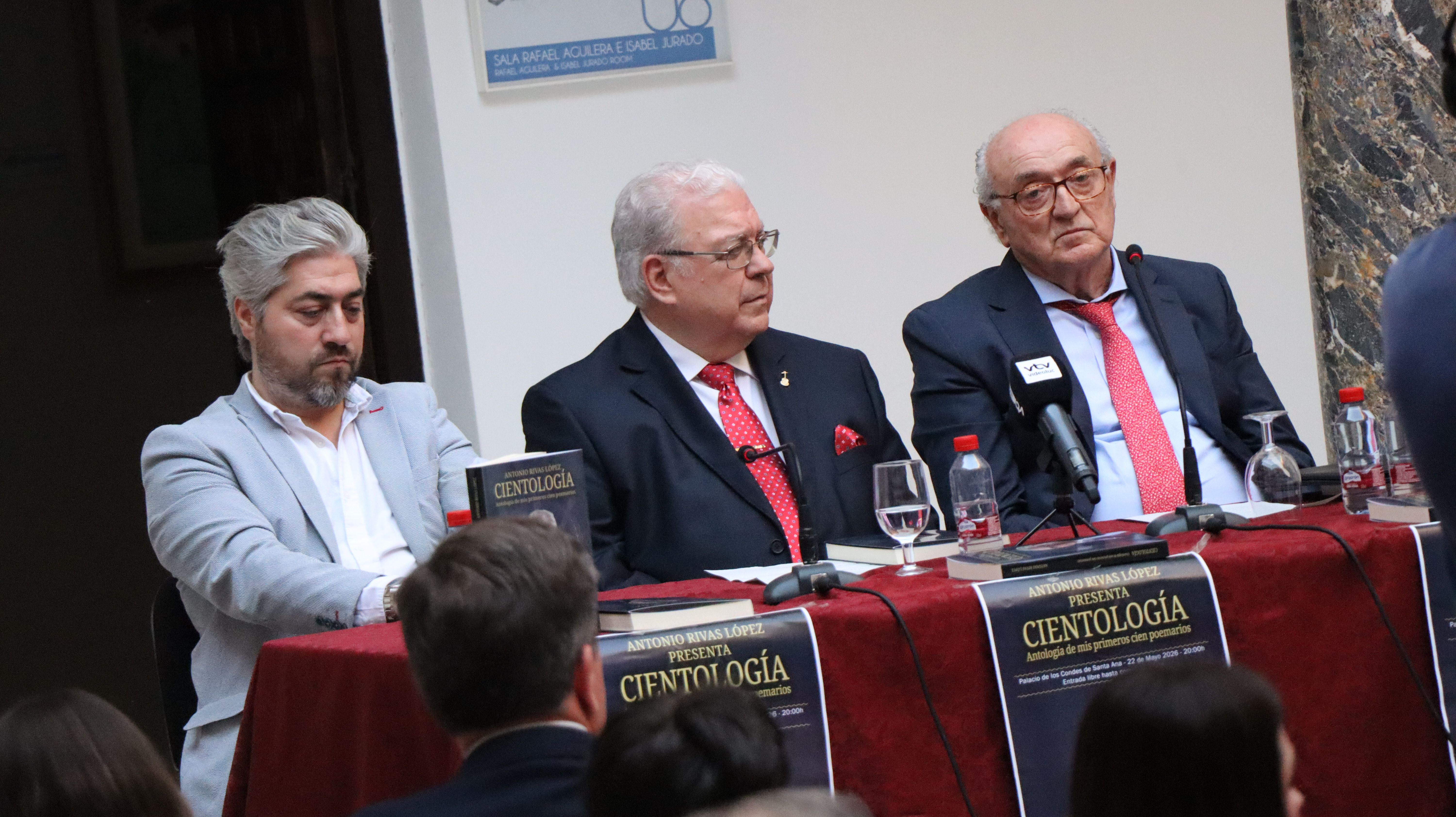 Presentación del nuevo libro de Antonio Rivas
