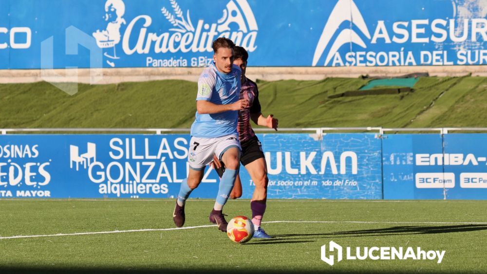 Manu Molina en una jugada del Ciudad de Lucena frente al Bollullos Manu Molina en una jugada del Ciudad de Lucena frente al Bollullos