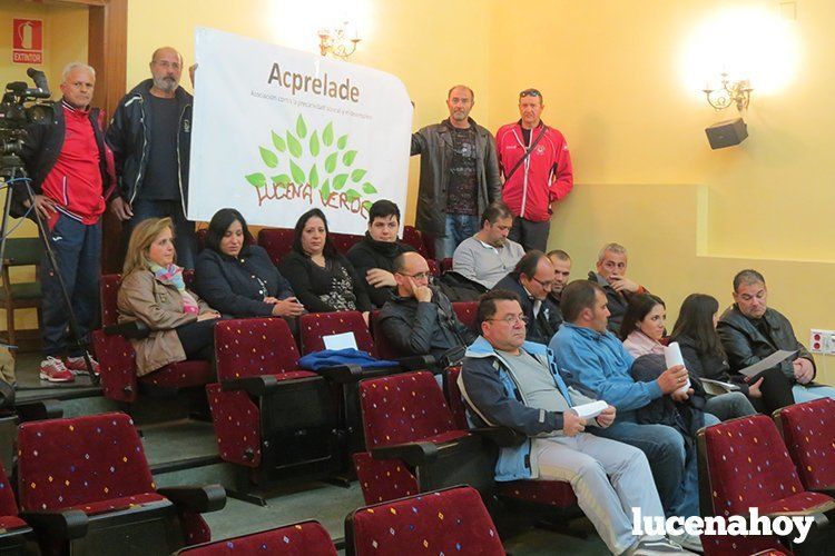  Miembros de ACPRELADE, ayer, durante la sesión plenaria 