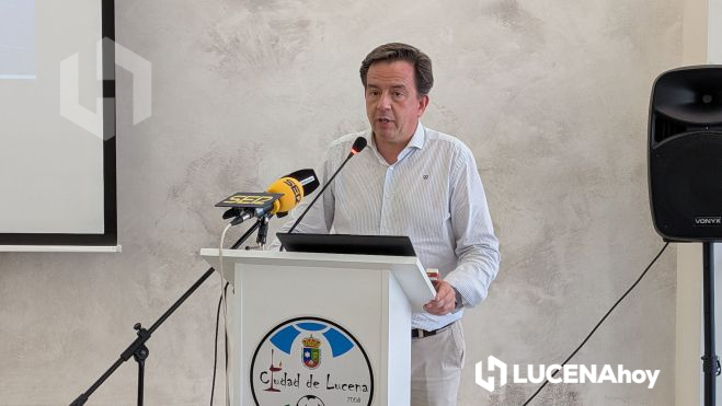 Presentación de las nuevas equipaciones del Ciudad de Lucena