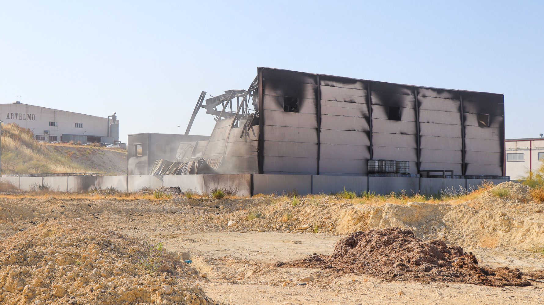 Incendio en nave industrial Parque Empresarial Principe Felipe 1