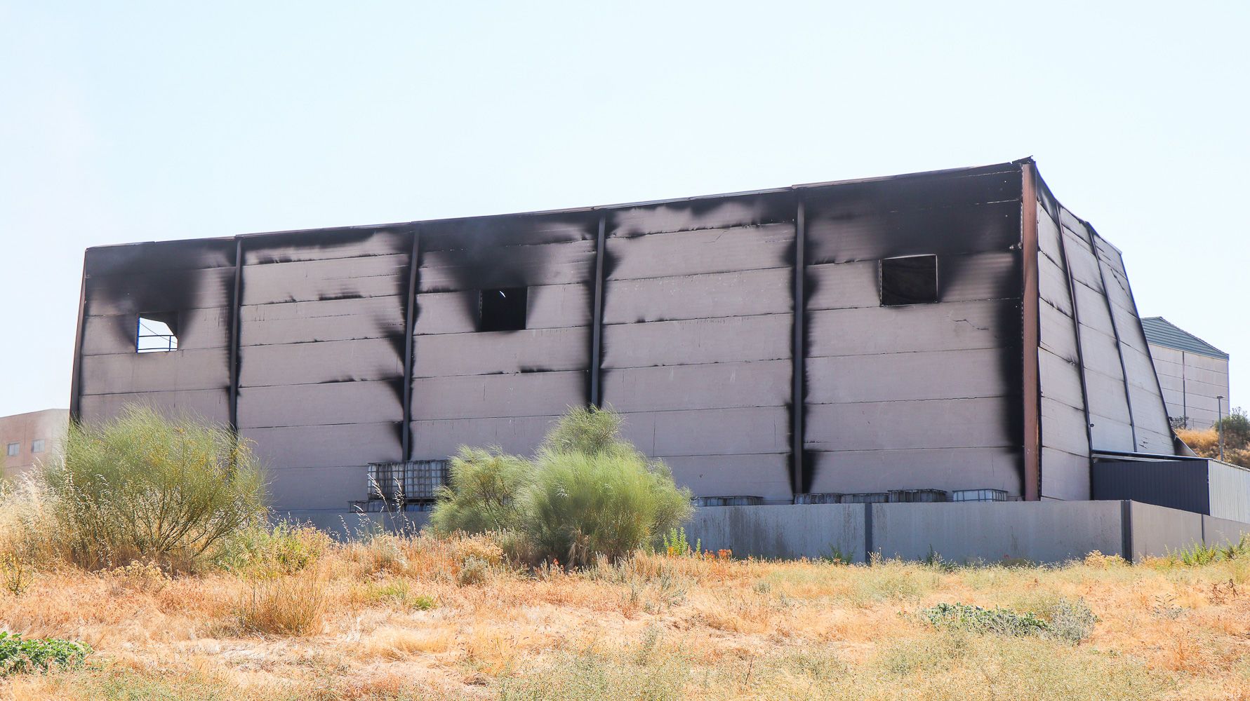 Incendio en nave industrial Parque Empresarial Principe Felipe 5