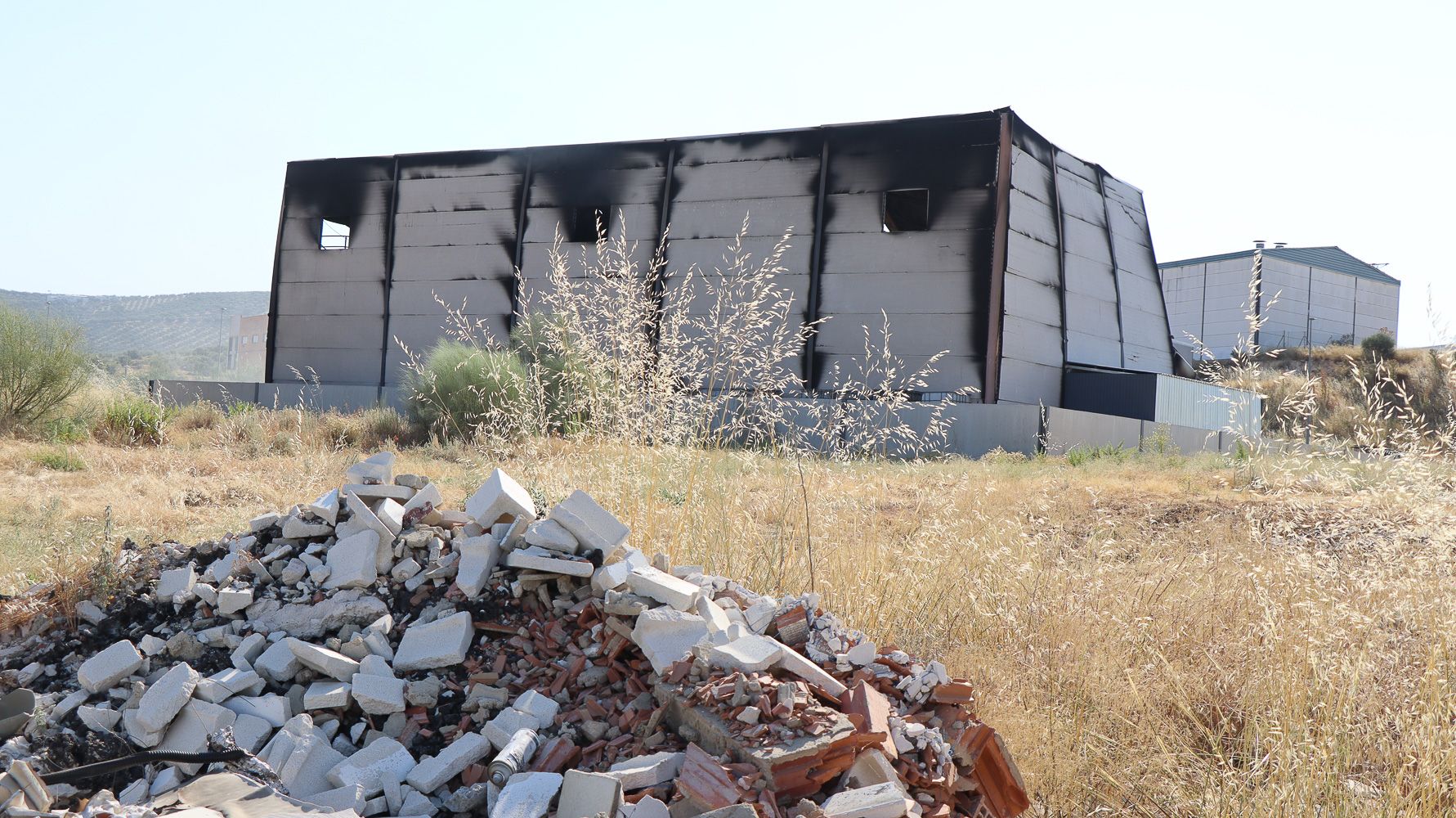 Incendio en nave industrial Parque Empresarial Principe Felipe 8