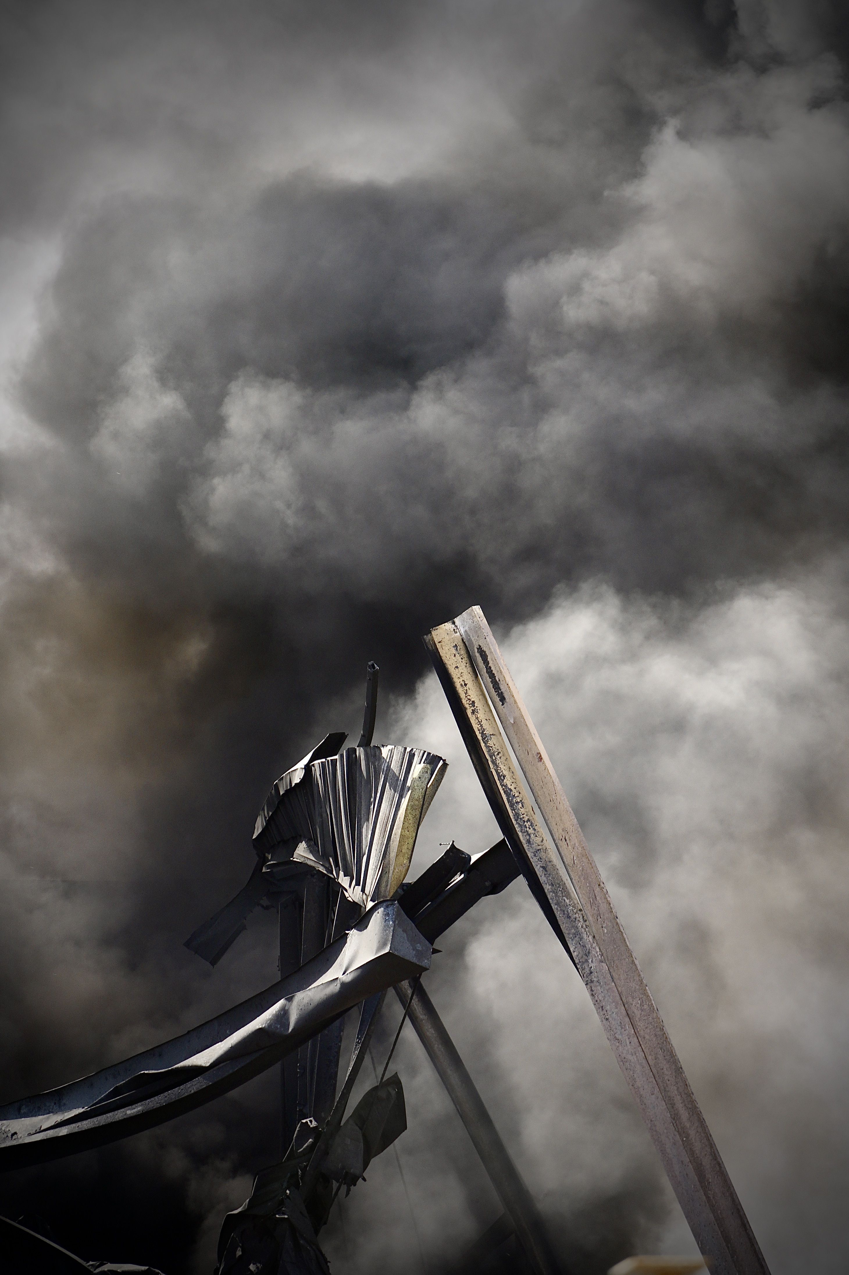 Incendio nave industrial en parque Príncipe Felipe