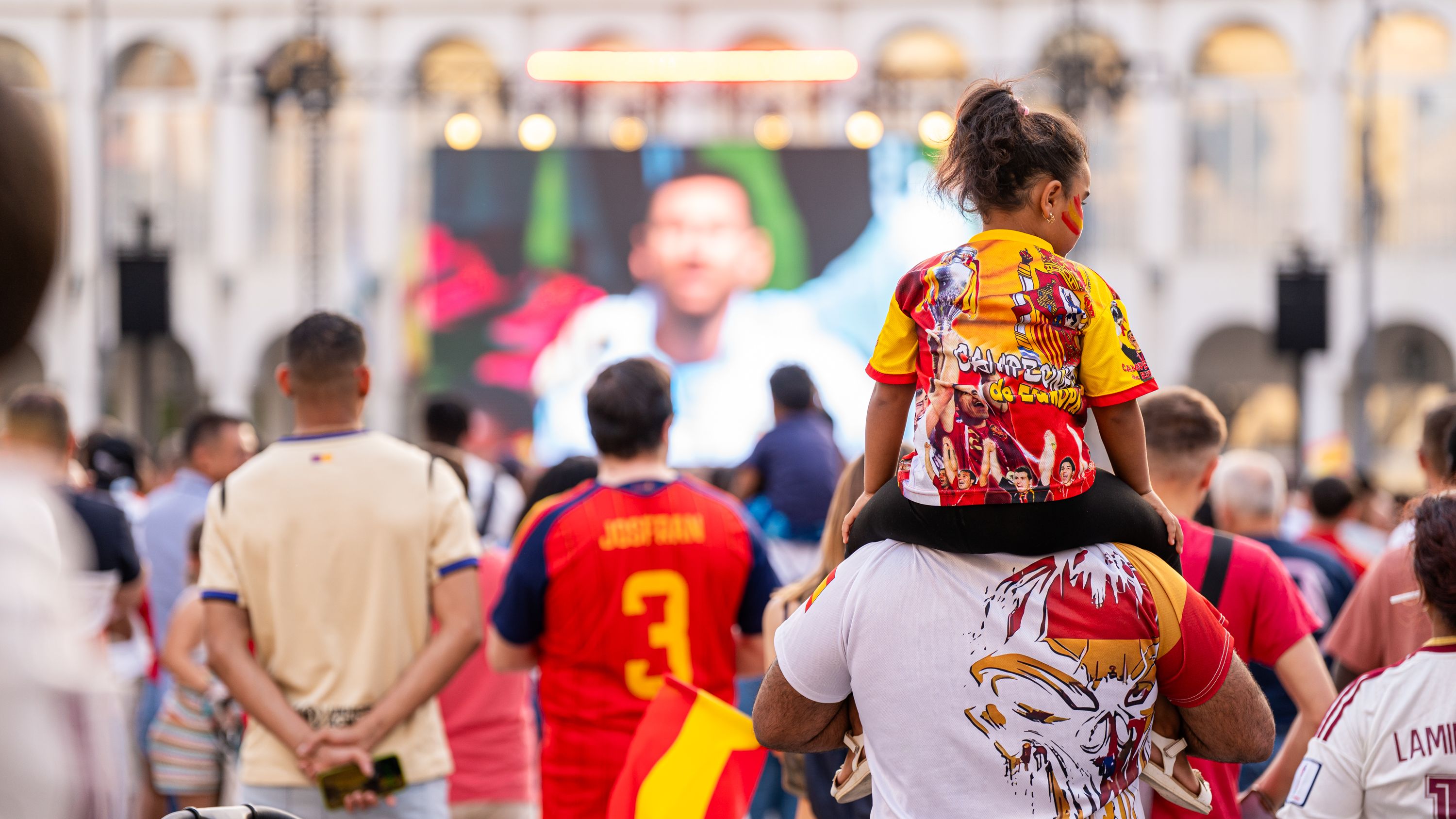 Lucena celebra el Mundial de Fútbol