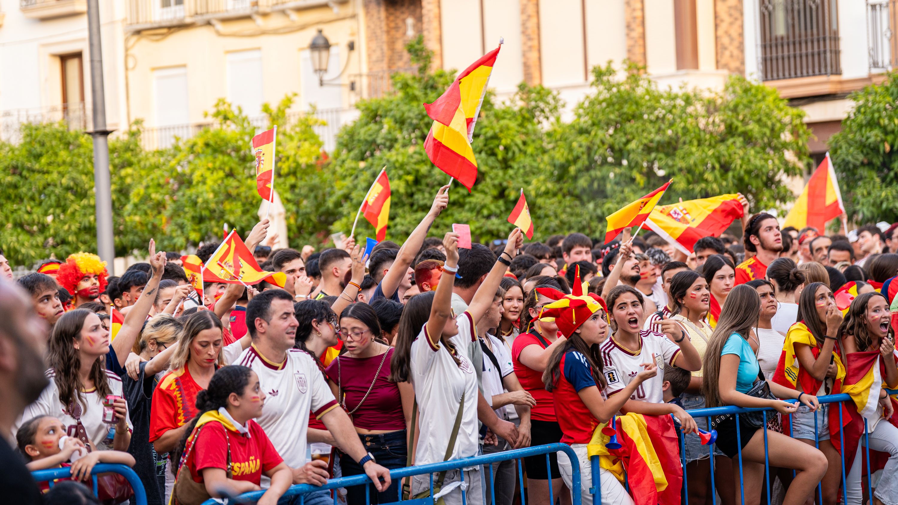 Lucena celebra el Mundial de Fútbol