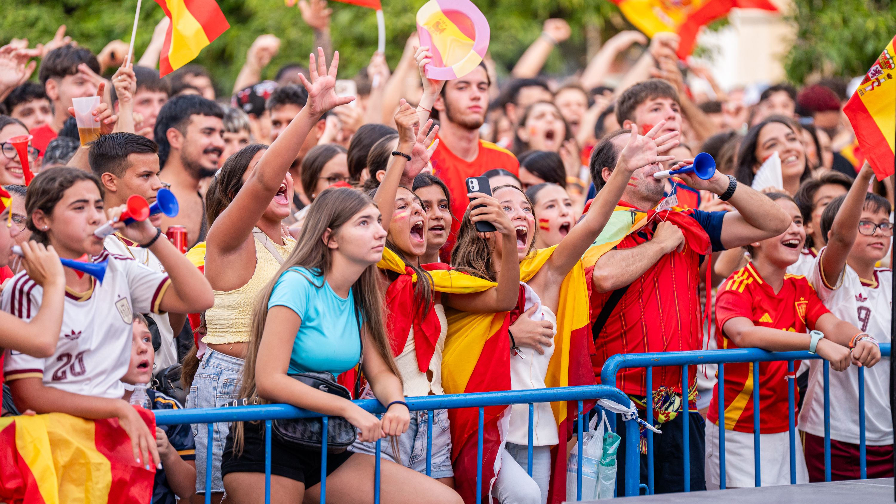 Lucena celebra el Mundial de Fútbol