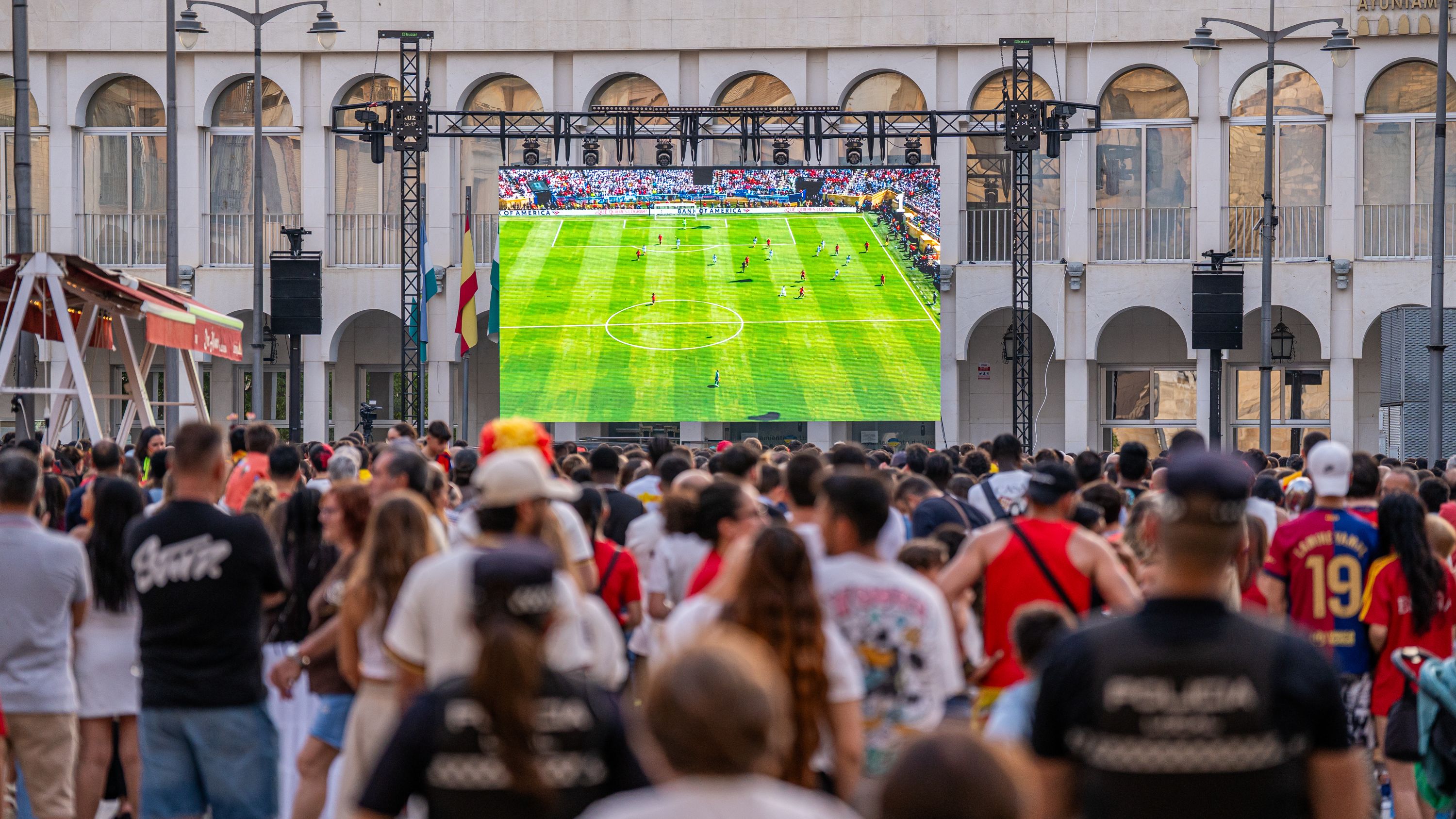 Lucena celebra el Mundial de Fútbol