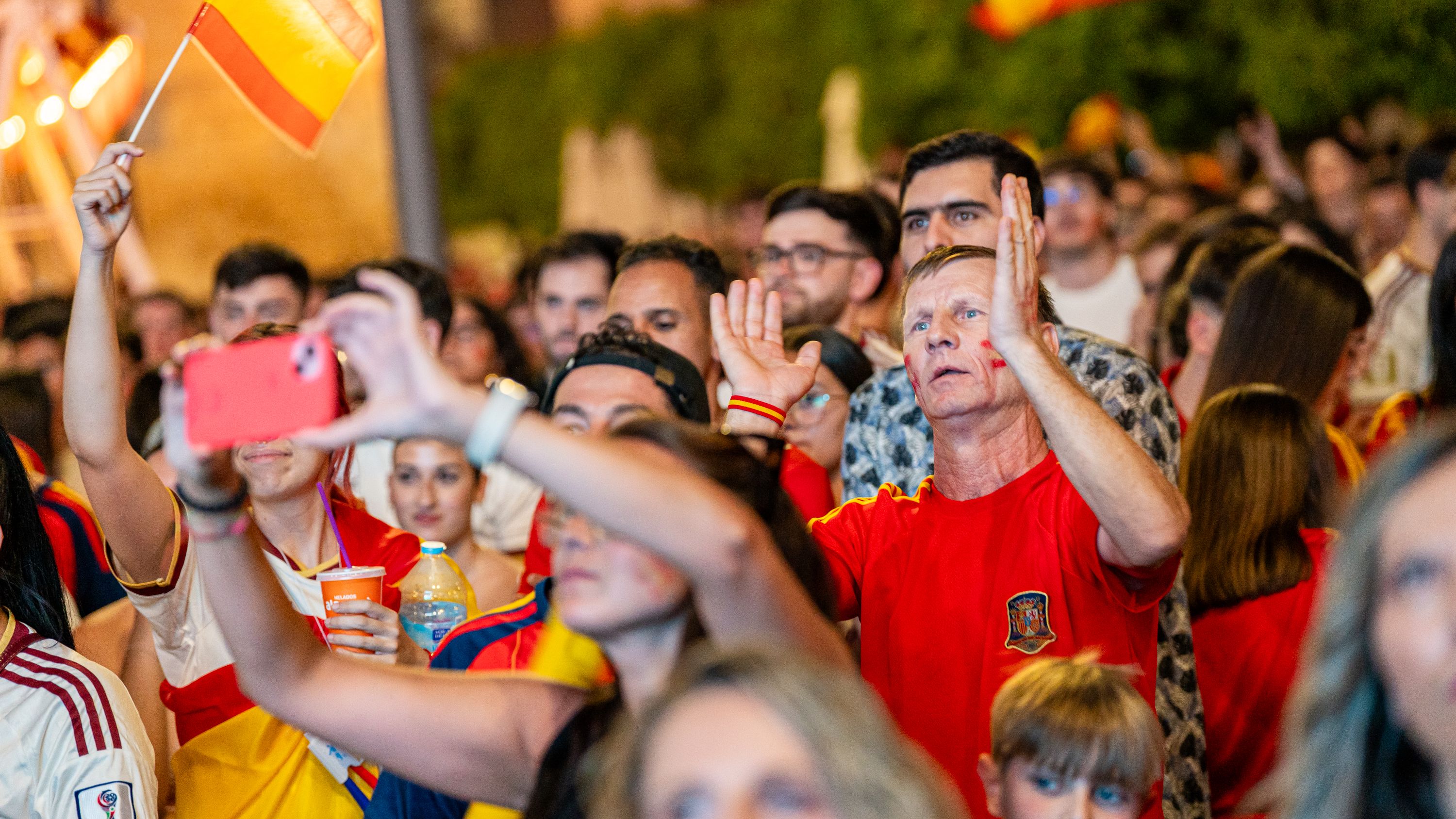 Lucena celebra el Mundial de Fútbol