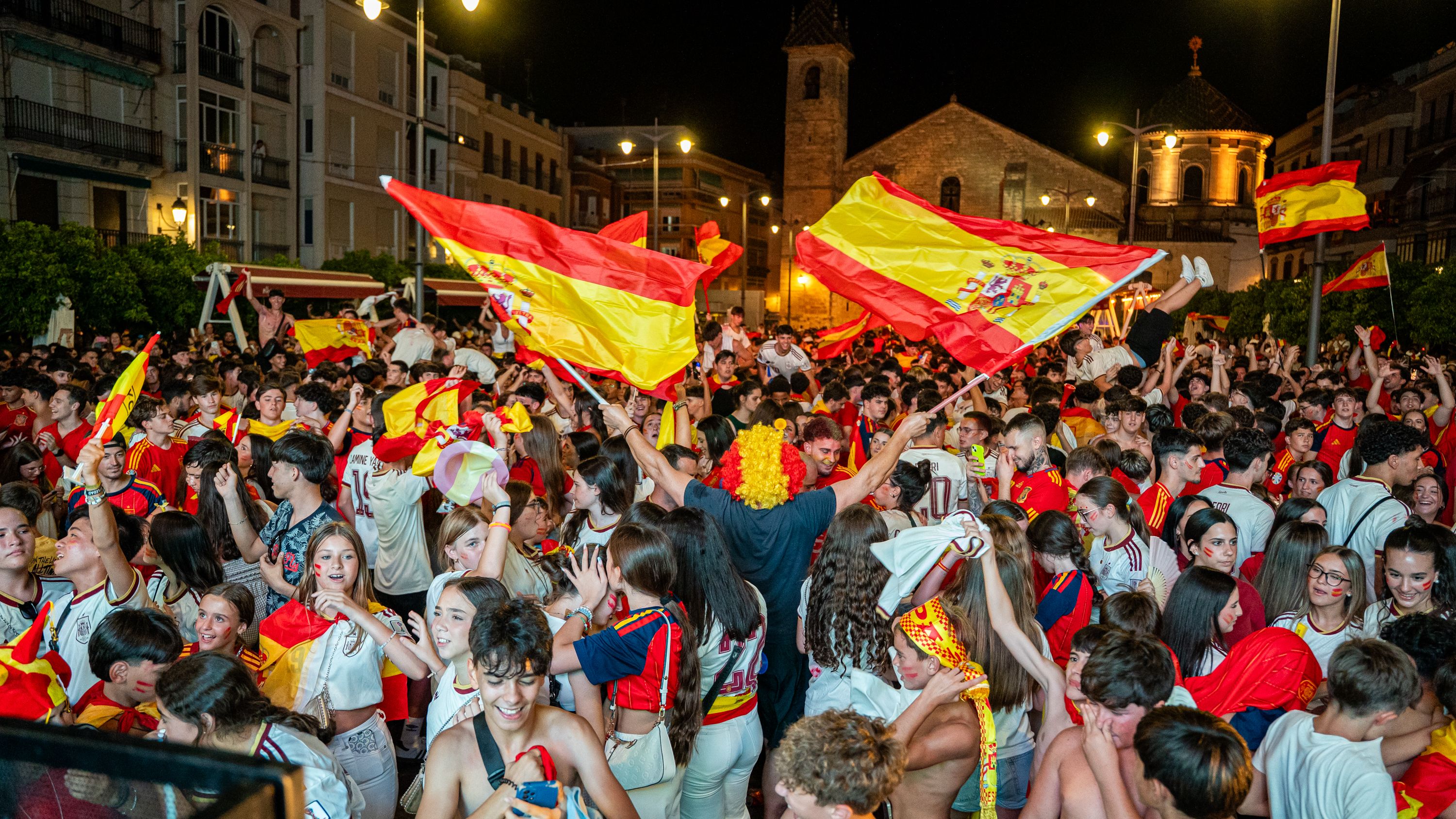 Lucena celebra el Mundial de Fútbol