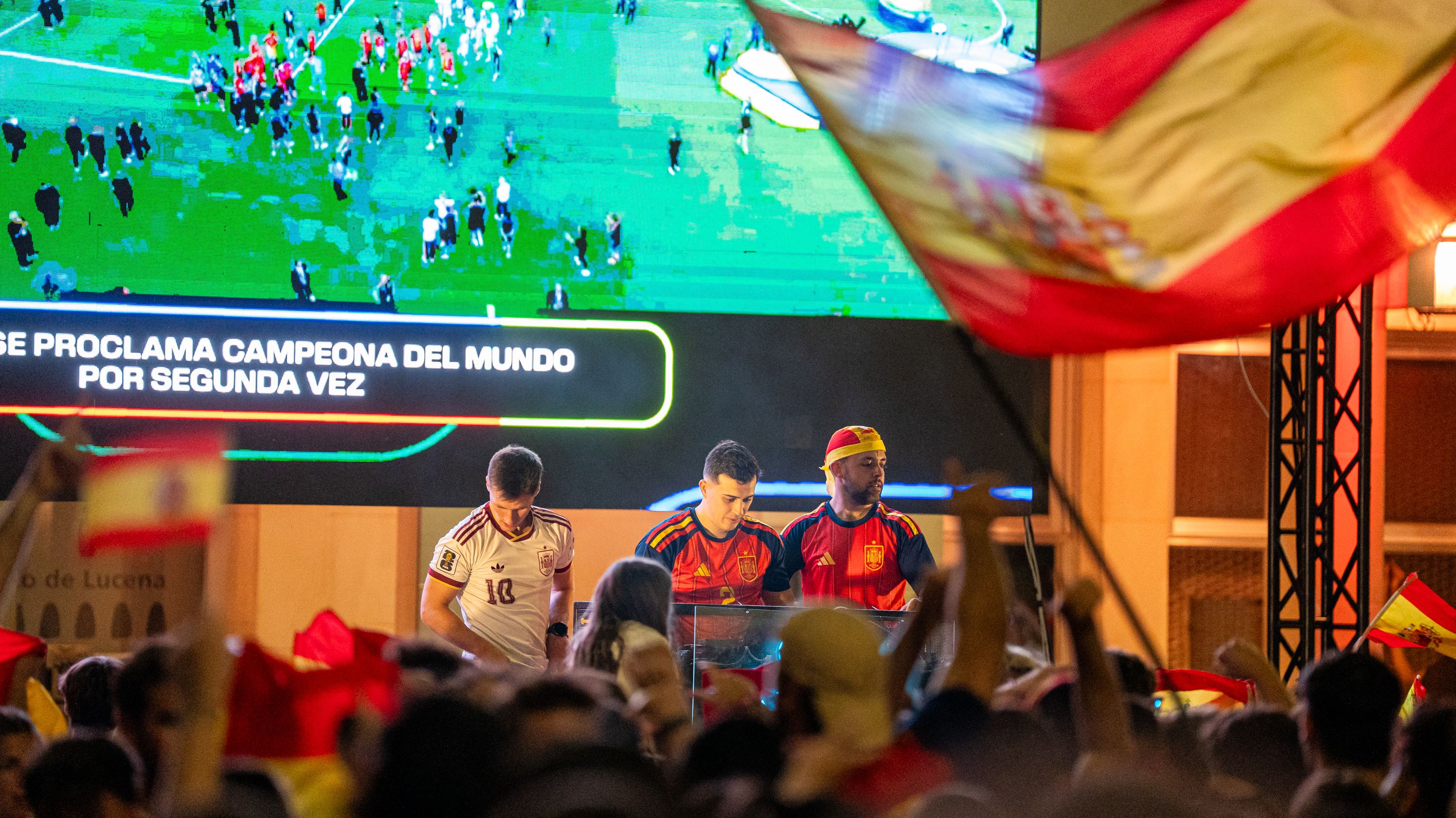 Lucena celebra el Mundial de Fútbol