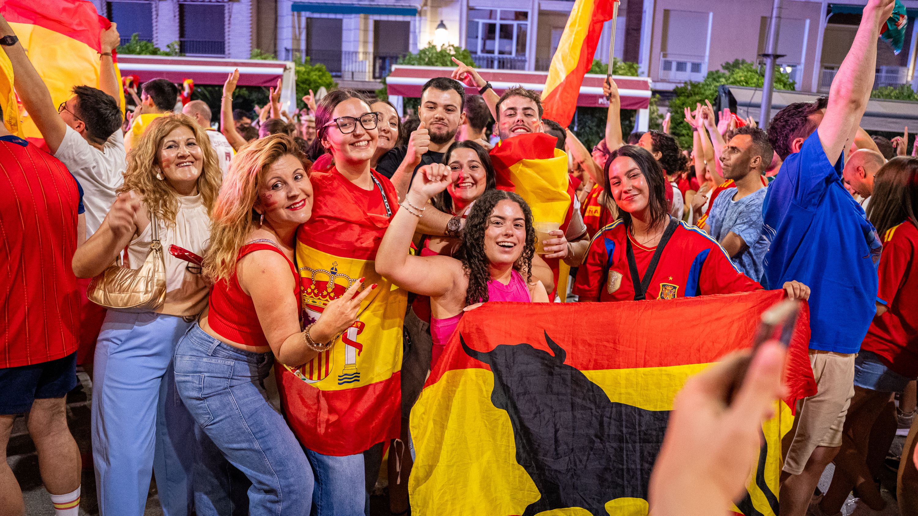 Lucena celebra el Mundial de Fútbol